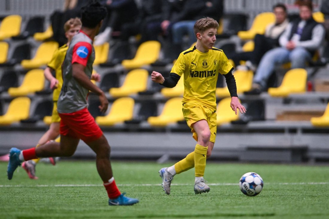 Ulrik debuterte på A-laget i treningskampen mot Strømmen i januar. (Foto: Marius Mykleset)
